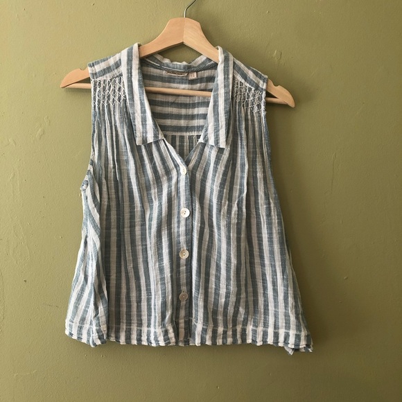 Anthropologie + cropped tank - Picture 2 of 4